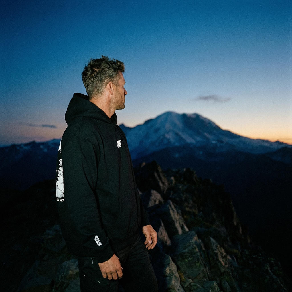 Mt. Rainier 1947 UFO Incident Oversized Hoodie // Kenneth Arnold Flying Saucer Lore // Gorpcore NASA Artemis II Moon Mission 2026 Sweatshirt