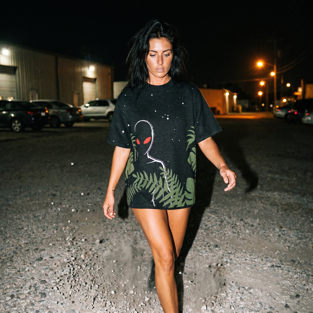 Varginha Alien Jacquard Knit T-Shirt | Retro Sci-Fi Heavyweight Knitted Streetwear | 1996 Brazil UFO Mystery