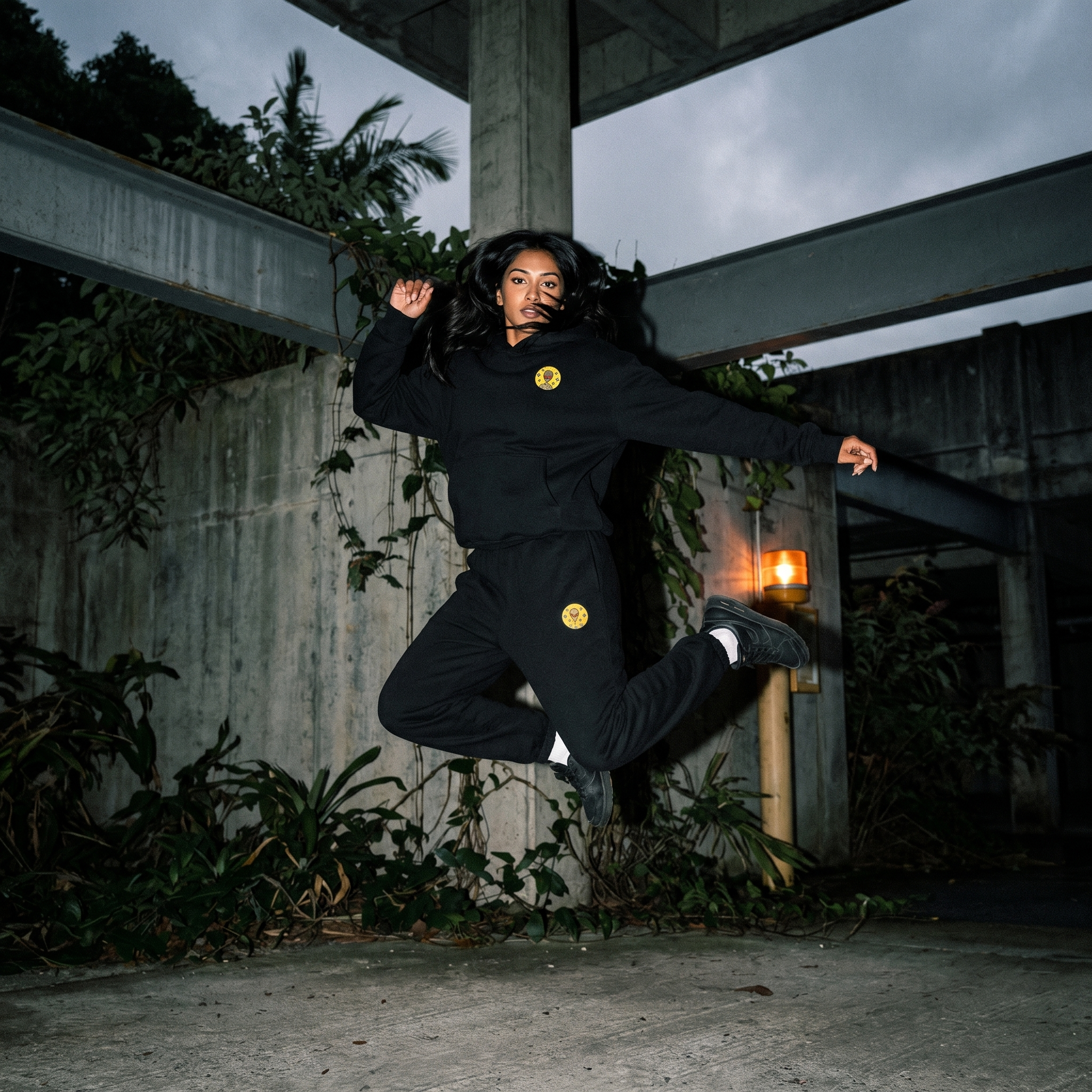 Varginha UFO Alien Embroidered Relaxed Heavyweight Sweatpants